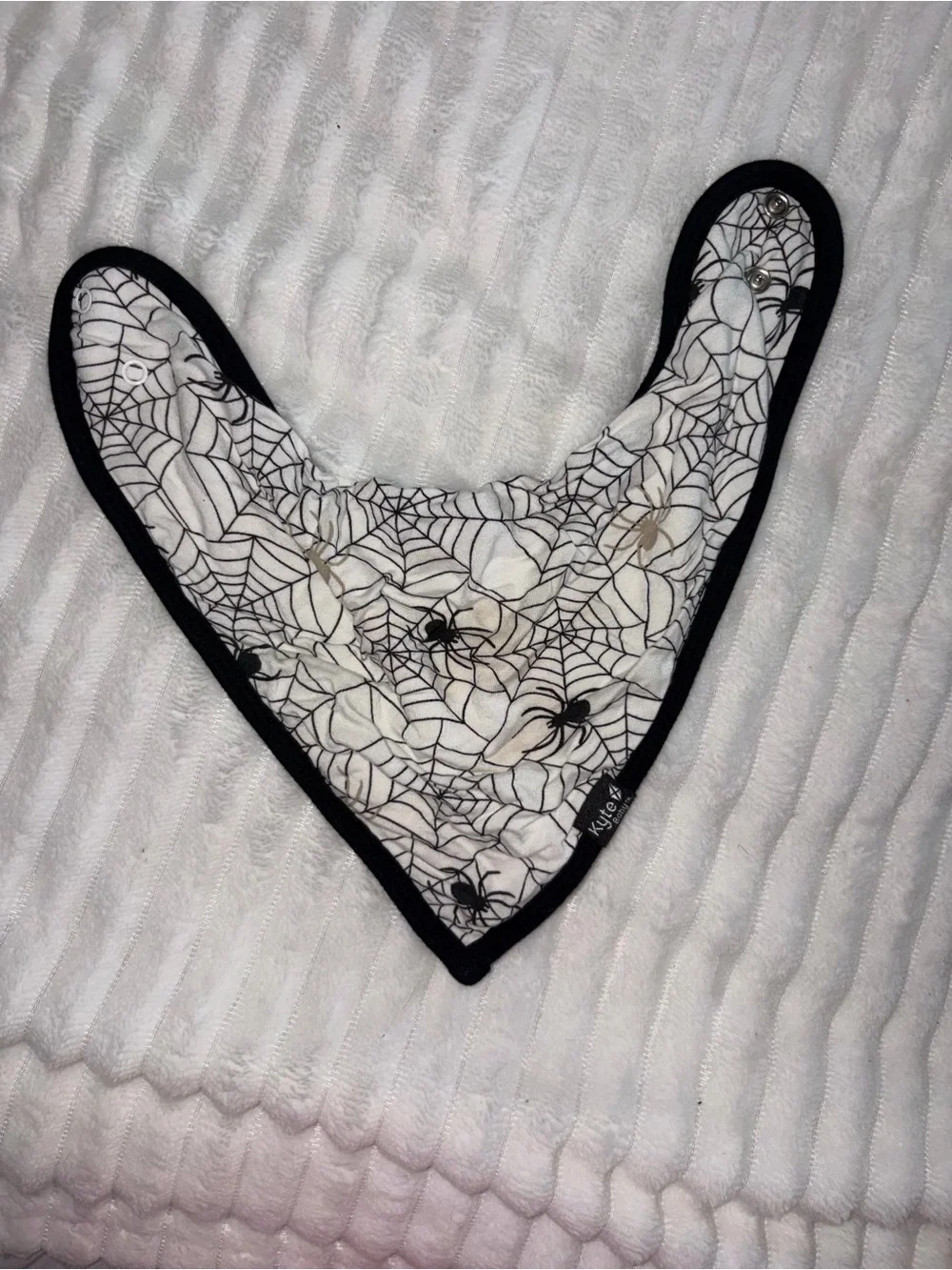 Kyte Baby Bib - Spider Webs